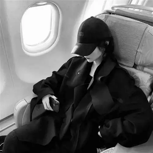 时尚与高贵的霸气头像黑暗超拽女,完美演绎女强人