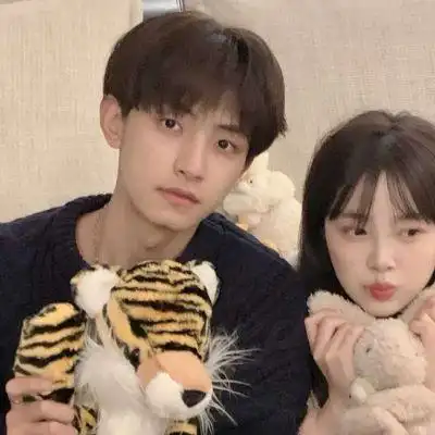 qq情头像情侣双人两张让人羡慕的唯美情侣高清图片大全