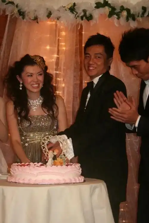 47岁tvb儿童节目主持20多年美貌零走样