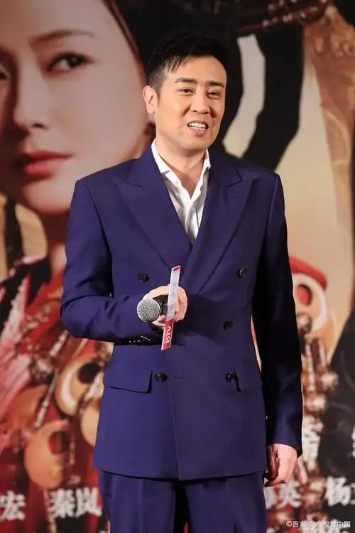 最近,他在一个访谈中大肆吹嘘了于和伟在电影《影》中的反派角色表演