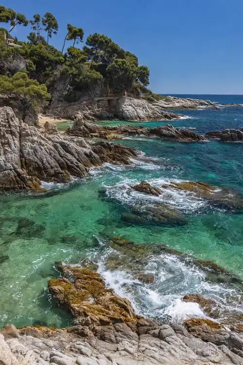 西班牙科斯塔布拉瓦海岸风景优美