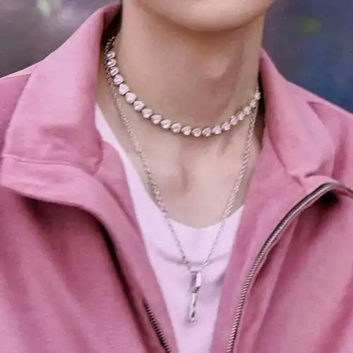 王源锁骨杀太鲨我啦