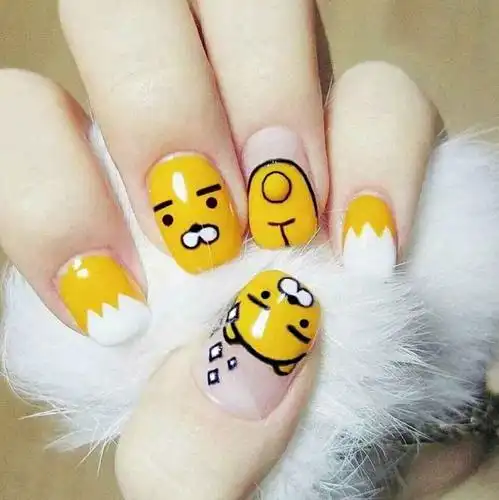 美甲- 黄色 小熊 卡通彩绘可爱手