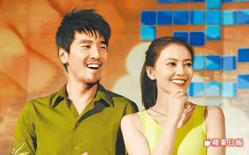 高圆圆台湾出席活动 当众肉麻示爱赵又廷