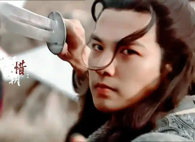 跨越20年的售后,钟汉良《逆水寒》游戏宣传复刻顾惜朝,一颦一笑一转身