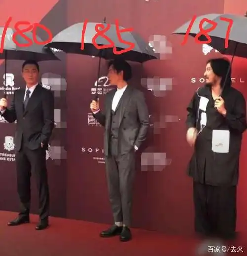 胡歌我185朱亚文我180当两人同框这身高差合理吗