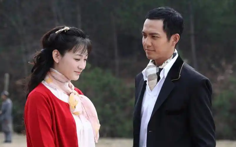 翻盘后,钟汉良又一现代剧开机,和静琬隔十年再合作_李小冉_演技派