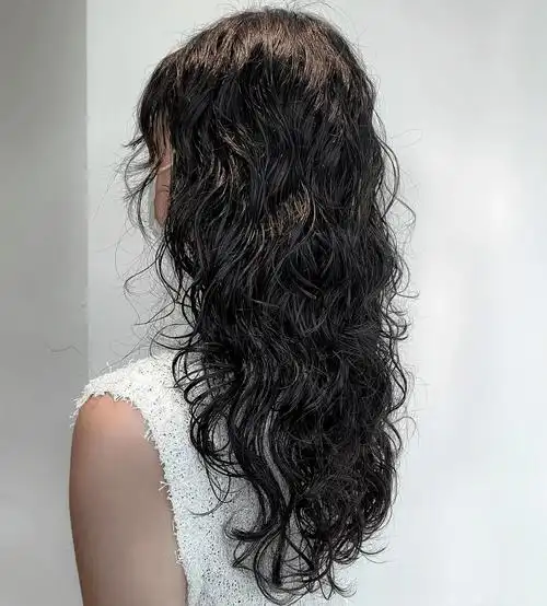 "长发烫满头",风情万种又上头._发型_中国_人类