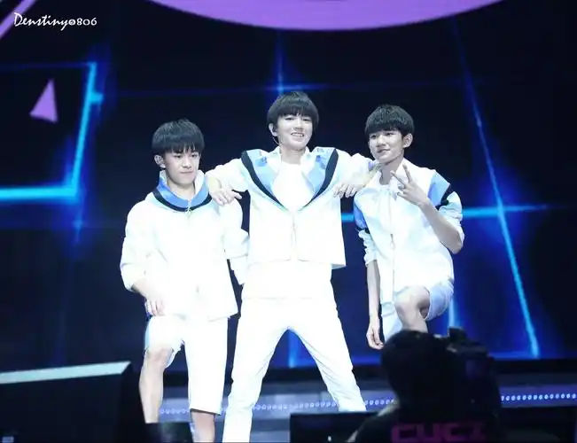 《青春修炼手册》版权被收回 制作人大言不惭叫板tfboys!