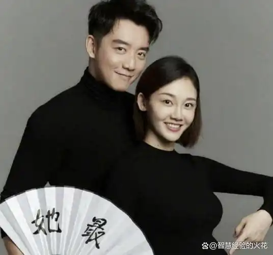 郑恺和苗苗从未透露过他们是否有三个孩子,这已经成为一个谜.