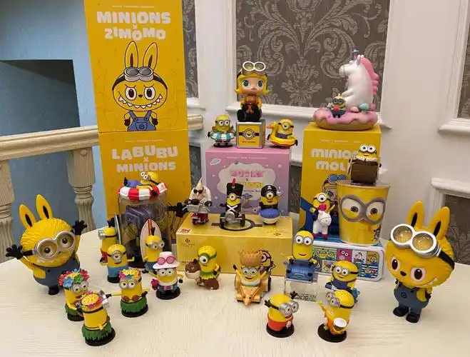 popmart泡泡玛特小黄人banananan全家福