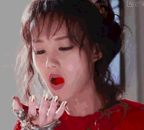 华丽转变万妖之王聂倾城李一桐吐出元气gif动图_动态图_表情包下载