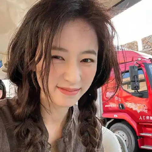 女生头像超话    漂亮美眉女明星头像03