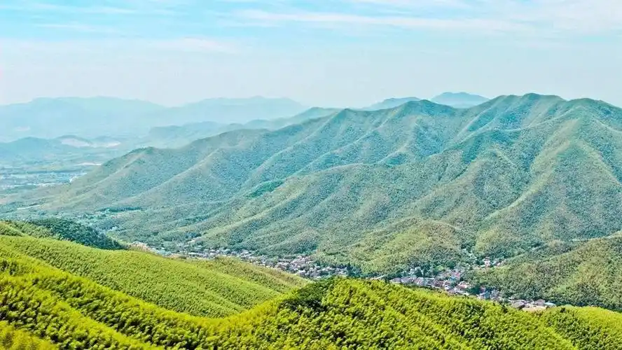 【南京周边】宜兴竹海徒步穿越,登顶苏南第一峰黄塔顶,寻觅太湖之源