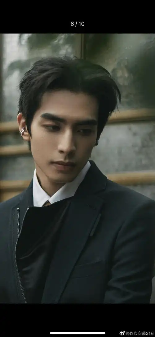 一眼难忘的浓颜系明星##mikimoto全球代言人宋威龙