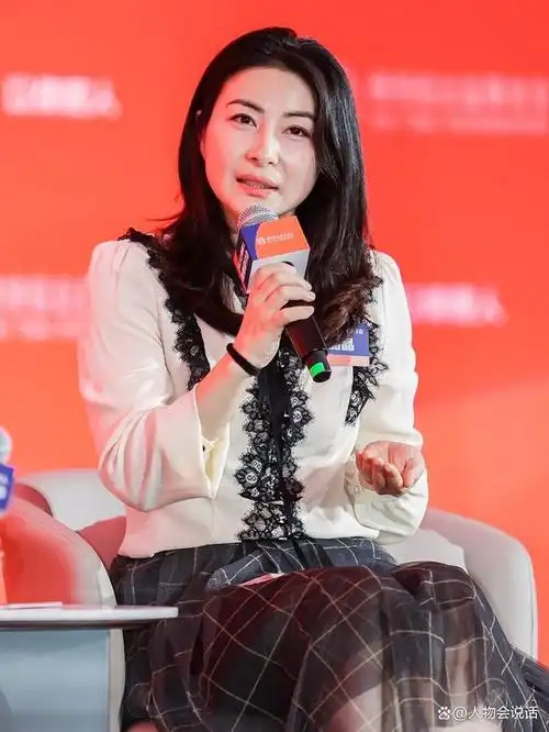 看到郭晶晶女强人的一面我才真正明白这句谁说女子不如男