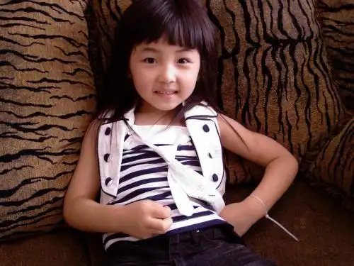 贾静雯罕见童年照曝光了吗?