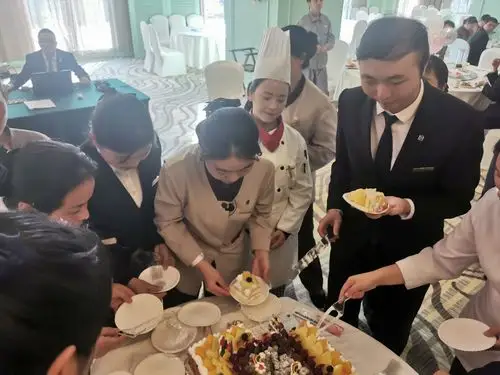 遵义贵州饭店为职工过生日