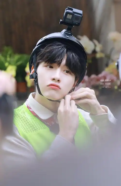 翟潇闻超话zxw#翟潇闻神奇公司在哪里#元气小可爱@r1se-翟潇闻