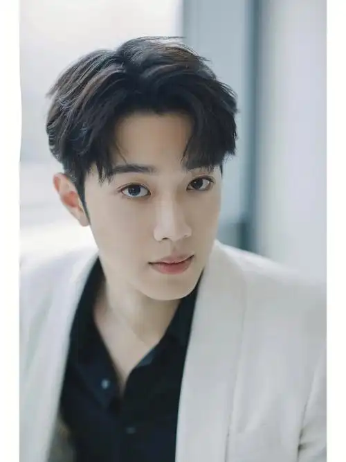 赖冠霖宝藏男孩