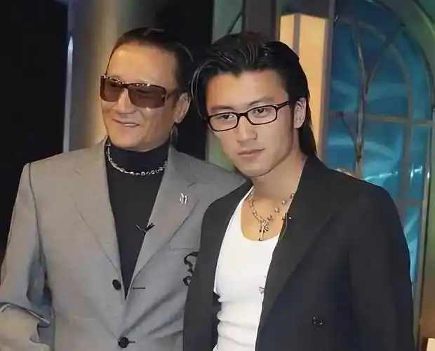 张柏芝领证,新欢曾霸占李小冉四年,谢贤只能无奈认可!