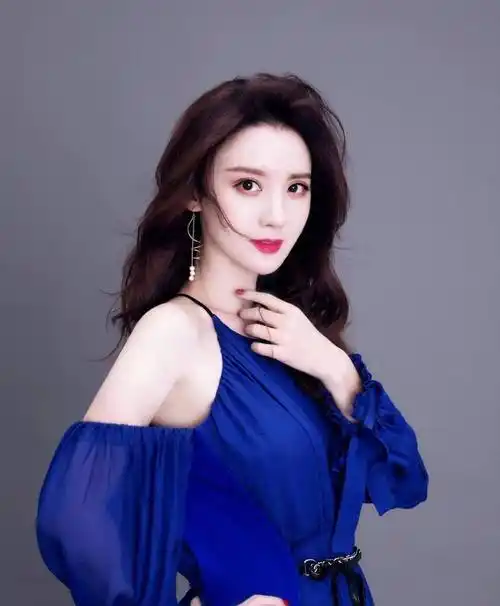 "姐姐"张萌:被淘汰了不会泪别,不想给自己加戏_父母_钢琴_角色