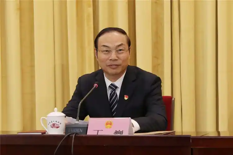 河南省两会人大记者会河南日报报业集团7问民生热点