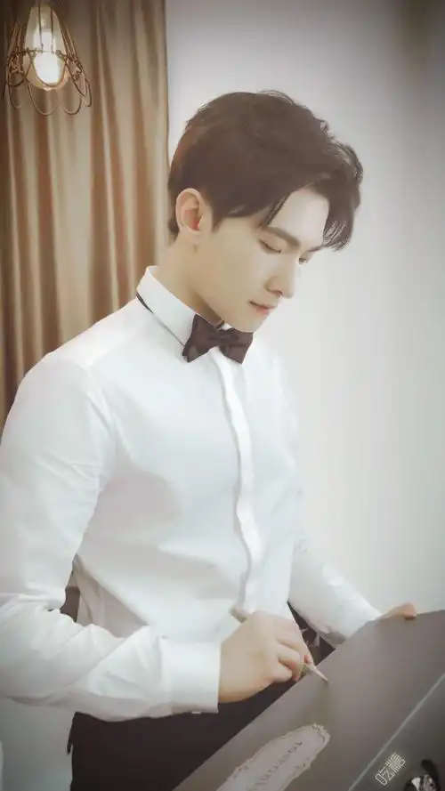 你认为杨洋最帅的照片是哪张【ps:带上你的图】? - 知乎