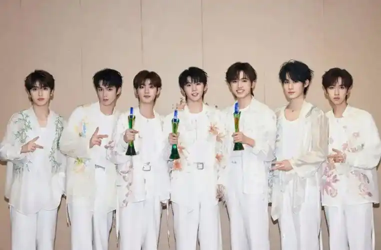 牵手环球音乐时代峰峻向海外发力