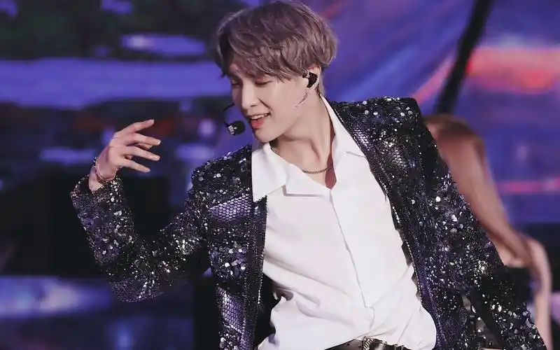 张艺兴2019大航海世巡南京站