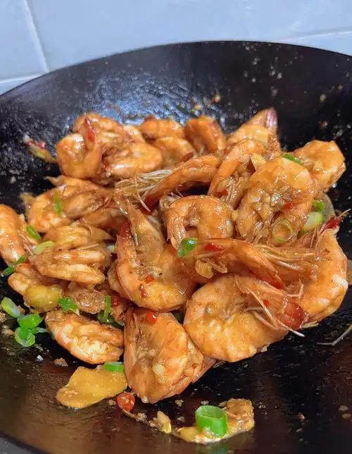 好吃到舔盘子的蒜蓉大虾08儿子说太美味了