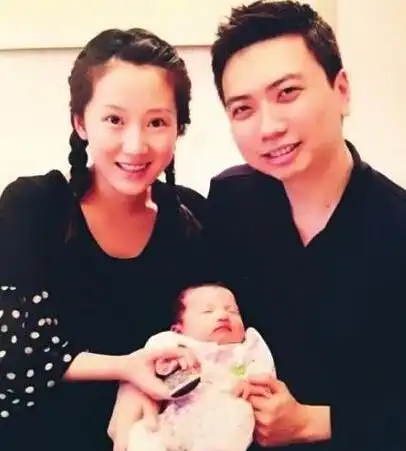 李念变霸气女汉子 老公个人资料被深扒双胞胎