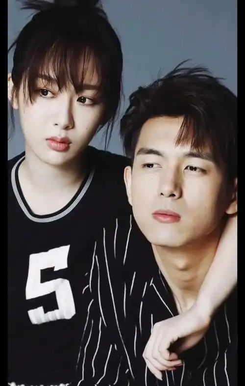 李现亲杨紫伸舌头视频_李现亲杨紫伸舌头视频大全-万谷记