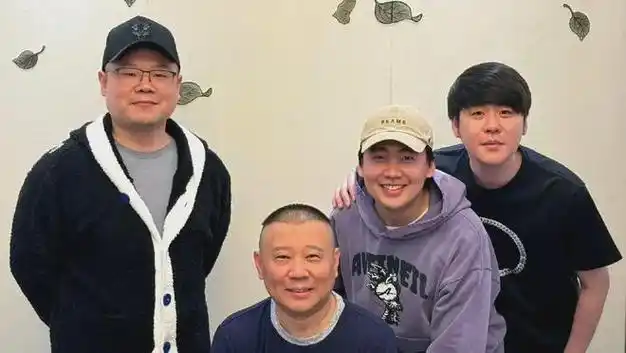 身高1米75的他体重高达240斤,体重这一块正在向他的好搭档孙越看齐!