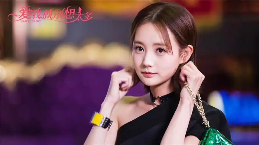 李一桐《爱我就别想太多》剧照图片桌面壁纸高清大图预览1920x1080