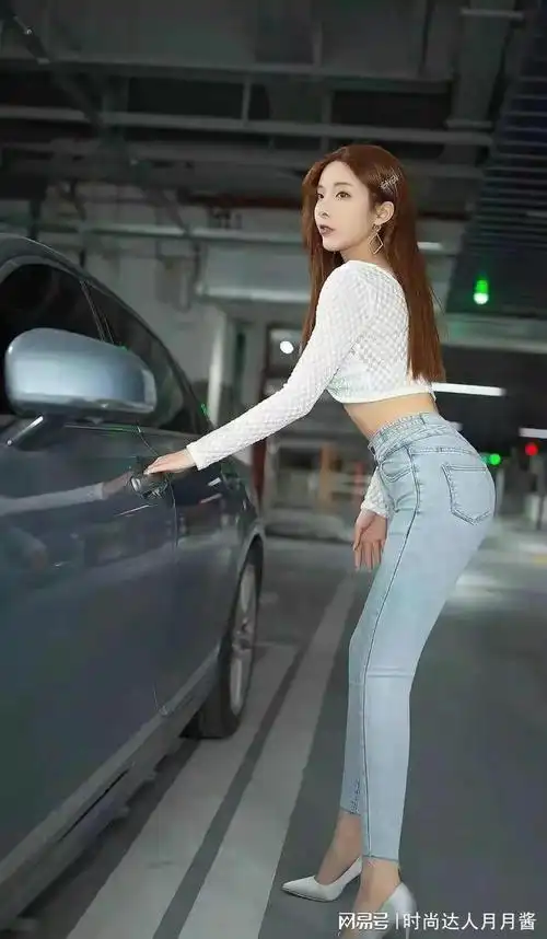 牛仔裤透明薄丝翘臀裤里丝性感妩媚美丽动人