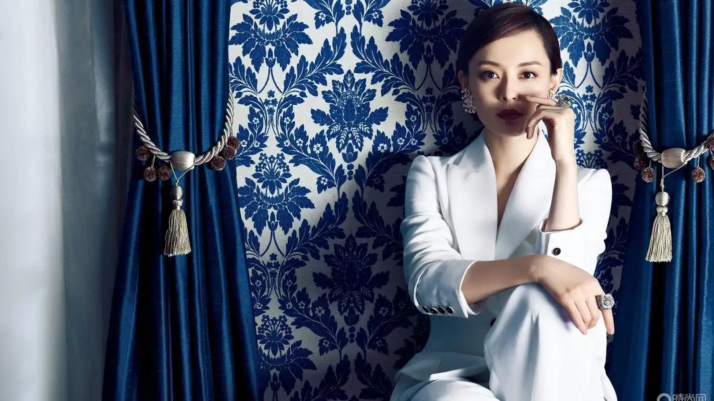 孙俪黑色性感美女桌面壁纸