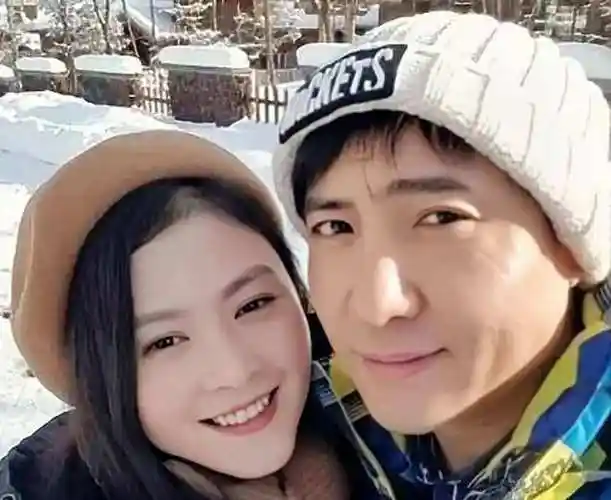 沈腾又重新充满了干劲,他自导自演了多部话剧,与马丽配合得也越发天衣