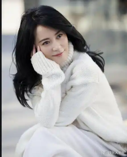 长得"千娇百媚",却有"彪壮有力"的名,这些演员真会"骗人"