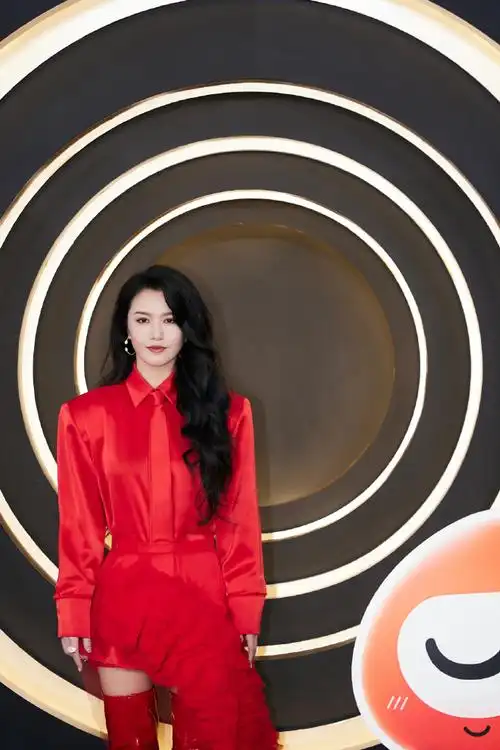 至简至真,与@谭维维共度盛会. 以微博之力,让世界更美!