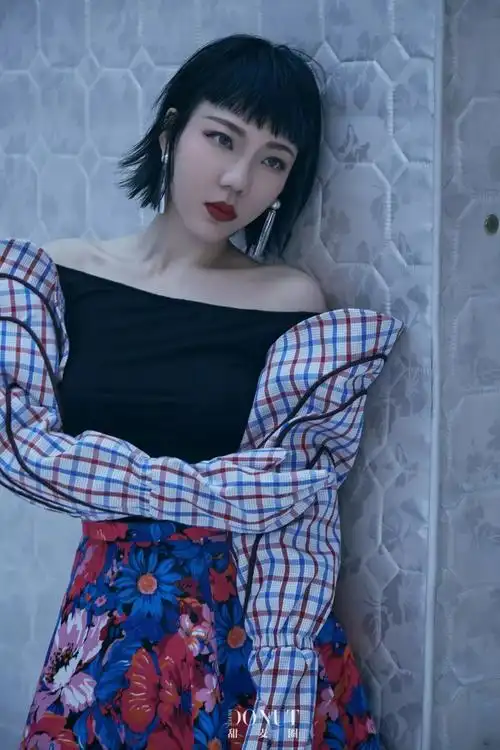 吴莫愁自由盛开做自己