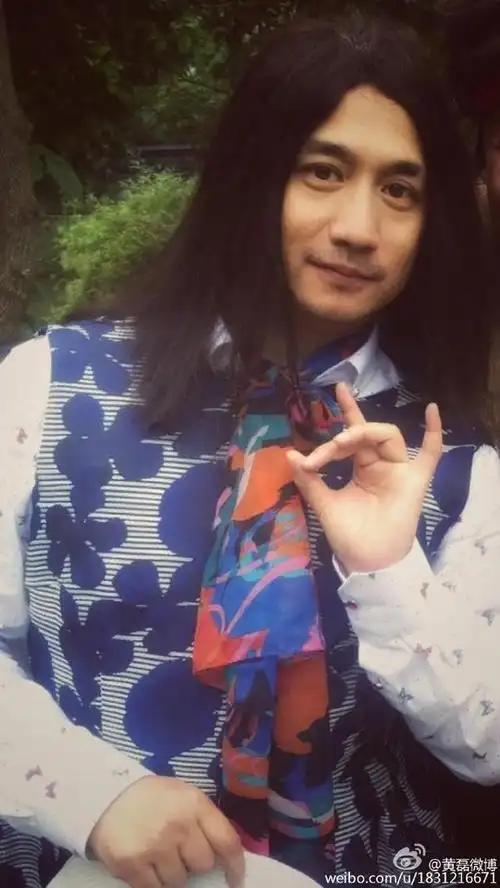 原来黄磊年轻时那么清秀啊难怪现在扮女装都好美