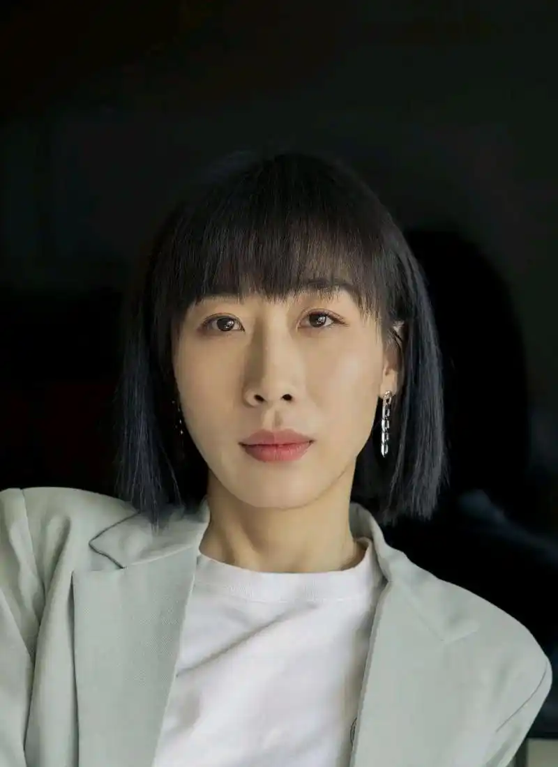 35岁女演员任素汐再次出轨,引发网友的愤怒和失望#热议# #出轨