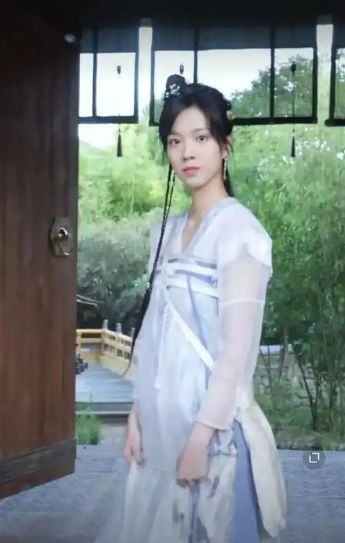 庄达菲古装怎么这么像男的