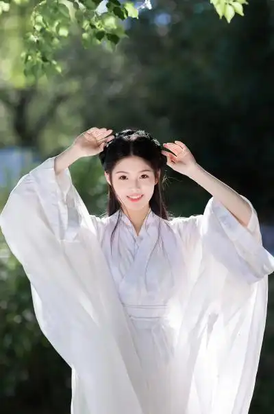 美女古装淡雅清丽写真