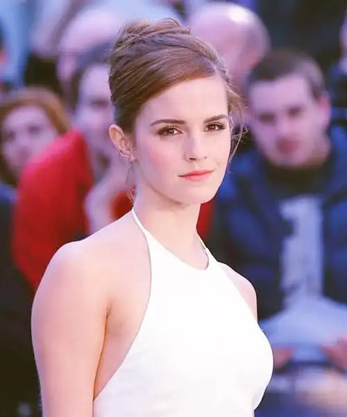 赫敏扮演者艾玛·沃特森,颜值这真的是从小到大一直在线