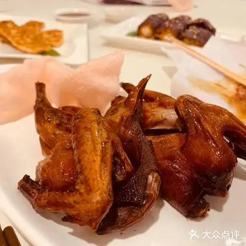 潮福城(建发湾悦城店)脆皮乳鸽图片