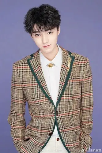 [tfboys][分享]201111 王俊凯的桃花眼帅图合集,只看一眼便沉溺--爱豆