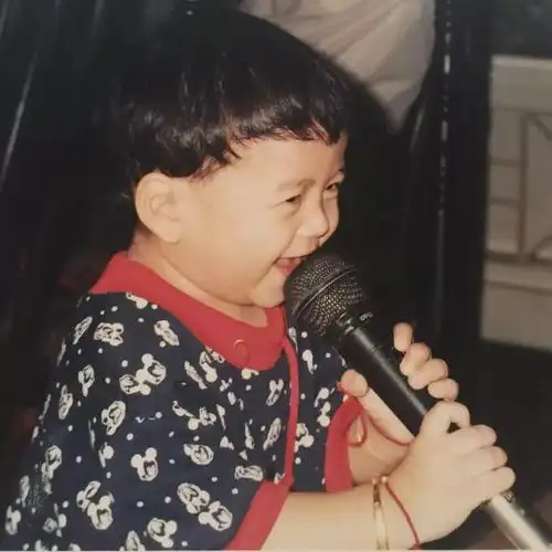 王嘉尔小时候上传者:北凉镇灵歌