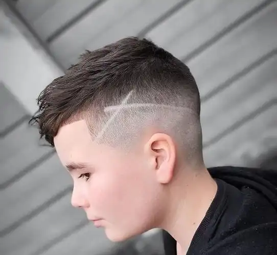 男生可爱发型推荐今夏最火小男孩发型